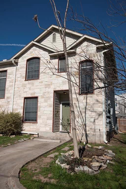 600 Kawnee Dr in Austin, TX - Building Photo - Building Photo