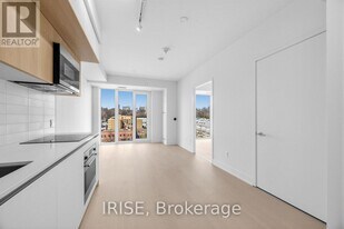 322 Dupont St in Toronto, ON - Building Photo