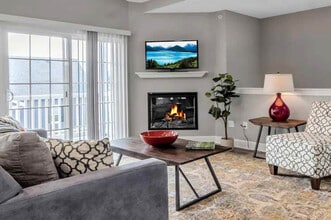 Heron Pointe  Apartments in Grand Island, NY - Building Photo - Building Photo