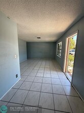 7851 SW 10th Ct-Unit -B in North Lauderdale, FL - Building Photo - Building Photo