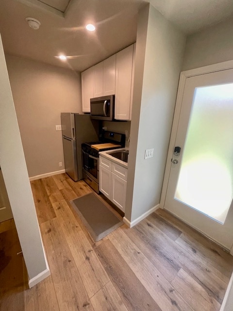 13224 Herrick Ave, Unit Front Studio