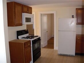 2 Evergreen St in Kingston, MA - Building Photo - Building Photo