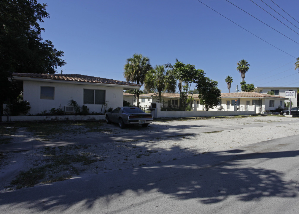 Venice in Miami, FL - Building Photo