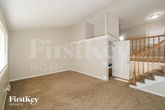 7912 NE 54th St in Kansas City, MO - Foto de edificio - Building Photo