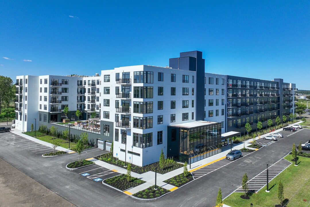 The Shipwright in Lynn, MA - Building Photo
