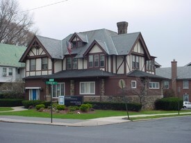 1422 Hamilton St, Unit Basement Unit in Allentown, PA - Building Photo