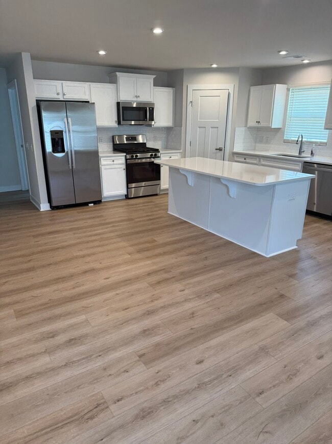 867 Ashlar Cir in Navassa, NC - Building Photo - Building Photo