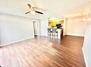 14 Woodland Hills Dr in Southgate, KY - Building Photo - Building Photo