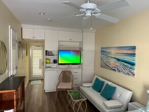 88 S Ocean Blvd-Unit -7b in Delray Beach, FL - Building Photo - Building Photo