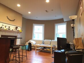 23 Saint Lukes Rd, Unit 2 in Boston, MA - Building Photo - Building Photo