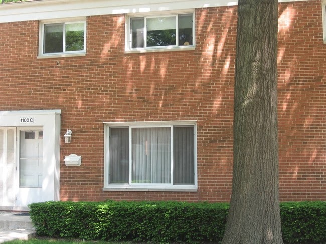 property at 1100 Higgins Rd