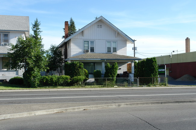 22 E Mission Ave in Spokane, WA - Building Photo - Building Photo