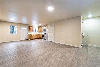1632 Stacia St-Unit -Stacia Street -A in Fairbanks, AK - Building Photo - Building Photo