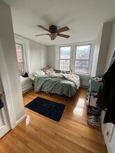 52 Fenwood Rd, Unit 208 in Boston, MA - Building Photo - Building Photo