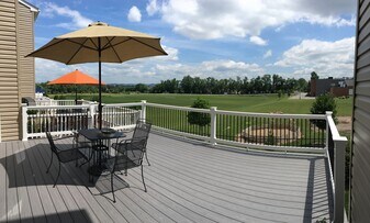 987 Brechin Lane in York, PA - Building Photo