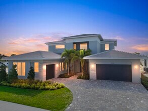 9124 Coral Isles Cir in Palm Beach Gardens, FL - Building Photo - Building Photo