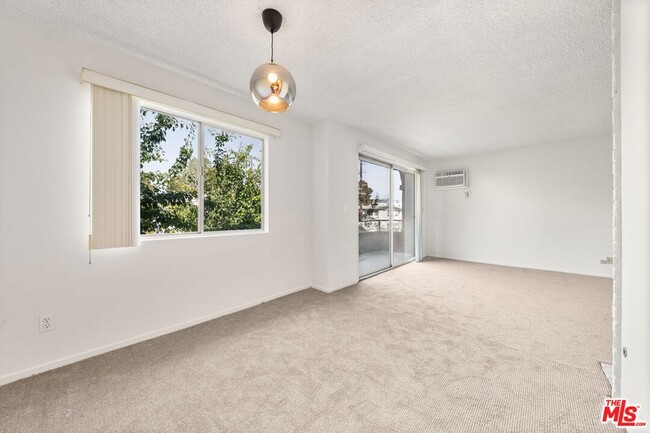 1457 Butler Ave, Unit 6 in Los Angeles, CA - Building Photo - Building Photo