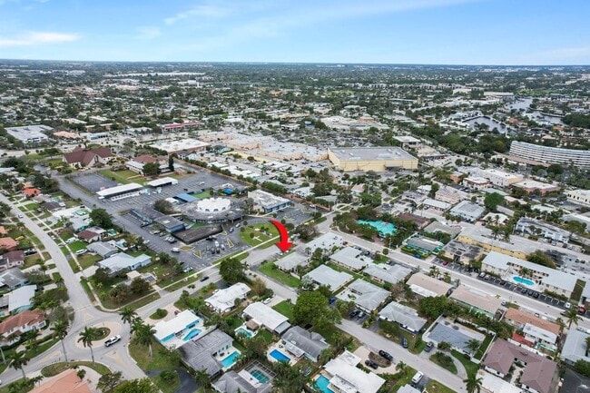 380 SE 12th Ave in Deerfield Beach, FL - Building Photo - Building Photo