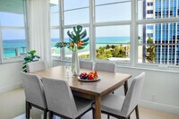 Seacoast Suites Apartments in Miami Beach, FL - Foto de edificio - Building Photo