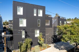 The Dillon in Los Angeles, CA - Building Photo