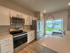 8403 W Red St in Cheney, WA - Building Photo - Building Photo