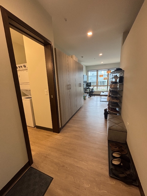 9150 W Watertown Plank Rd in Wauwatosa, WI - Building Photo - Building Photo
