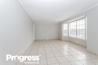1496 W 31st St, Unit 2202 in West Palm Beach, FL - Building Photo - Building Photo