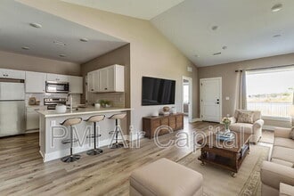 4315 N Sandplum St in Wichita, KS - Building Photo - Building Photo