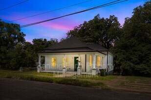 552 S Bainbridge St in Montgomery, AL - Building Photo