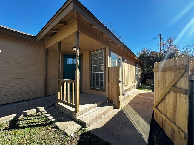 12303 Patron Dr in Austin, TX - Building Photo - Building Photo