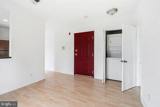 909 S 20th St in Philadelphia, PA - Building Photo - Building Photo