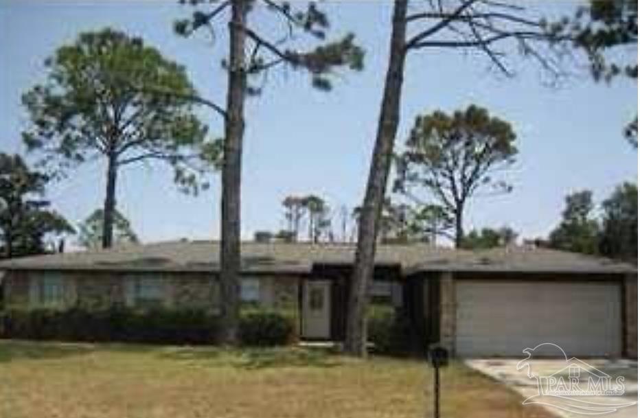 2775 Venetian Way in Gulf Breeze, FL - Building Photo