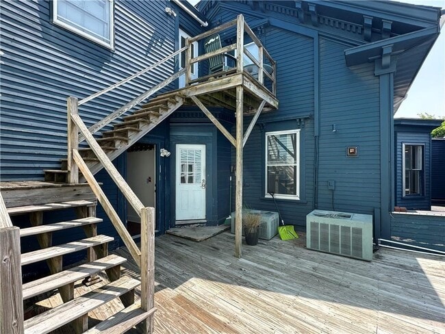 property at 160 Broadway