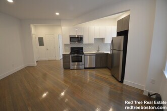 11 Queensberry St in Boston, MA - Building Photo - Building Photo