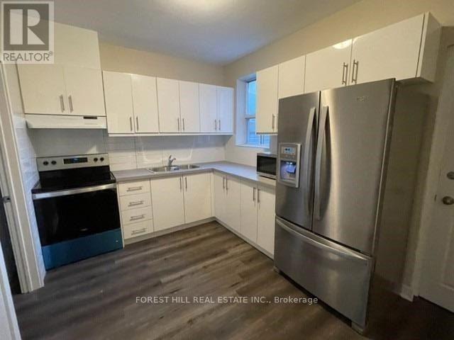 68 Davisville Ave in Toronto, ON - Building Photo - Building Photo