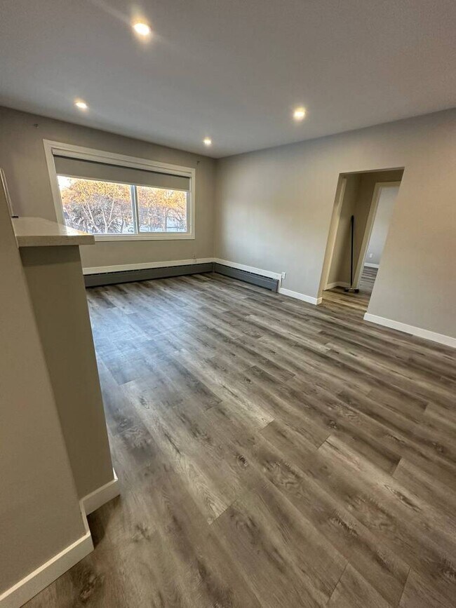 11110-68 68 Ave NW in Edmonton, AB - Building Photo - Building Photo