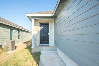 14223 Estuary Pl in San Antonio, TX - Foto de edificio - Building Photo