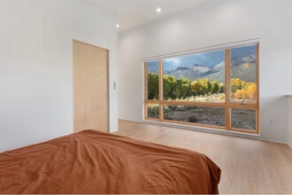 1276 Sycamore Rd in Crestone, CO - Foto de edificio - Building Photo