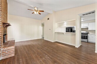 2518 Howellwood Way in Austin, TX - Building Photo - Building Photo