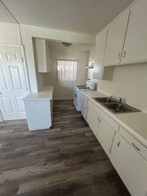 The Ridge I Apartments in Ridgecrest, CA - Foto de edificio - Interior Photo