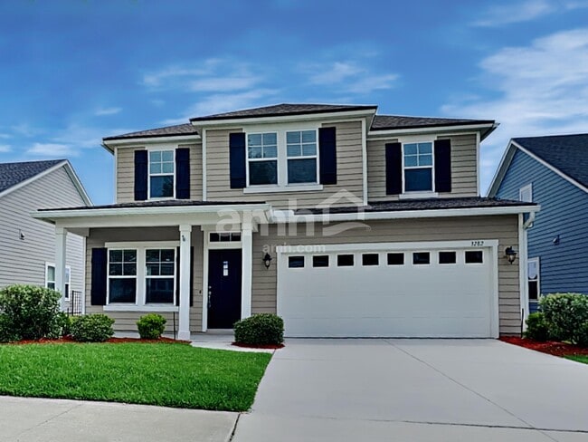 property at 3282 Roundabout Dr