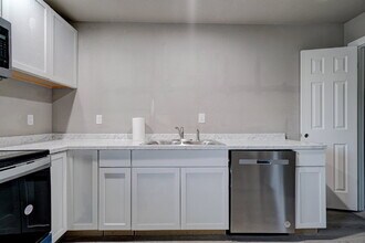 6455 S 49th W Ave in Tulsa, OK - Building Photo - Building Photo