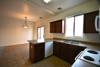 2300 Magma Rd in San Tan Valley, AZ - Building Photo - Building Photo