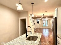 707 McKewin Ave photo'