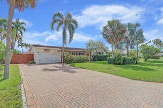 10186 Daphne Ave in Palm Beach Gardens, FL - Building Photo - Building Photo