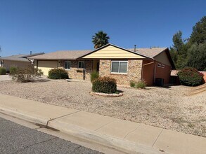 28033 Radford Dr in Menifee, CA - Building Photo - Building Photo