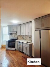 56-51 Myrtle Ave in Queens, NY - Building Photo - Building Photo