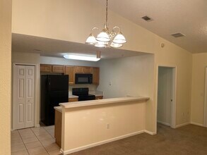 6985 Ortega Woods Dr in Jacksonville, FL - Building Photo - Building Photo