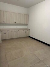20641 Hummingbird Ct in Los Angeles, CA - Building Photo - Building Photo