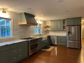 2331 Lake Air Dr in Waco, TX - Building Photo - Building Photo